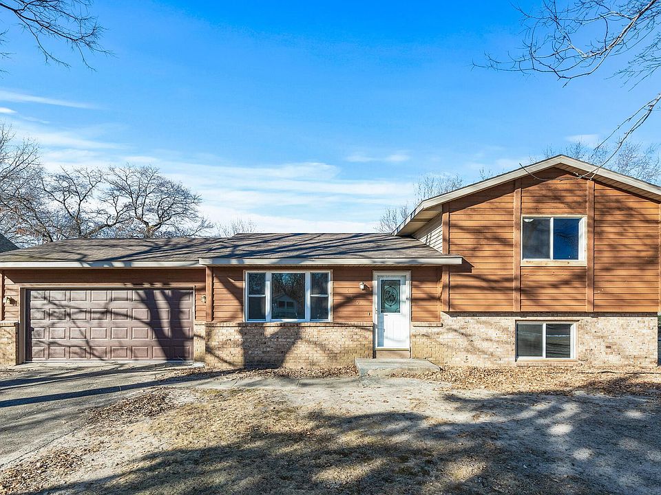 1st image of 569 Arrowhead Dr