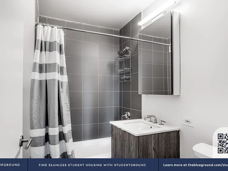 520 W 43rd St #24F — Photo 11