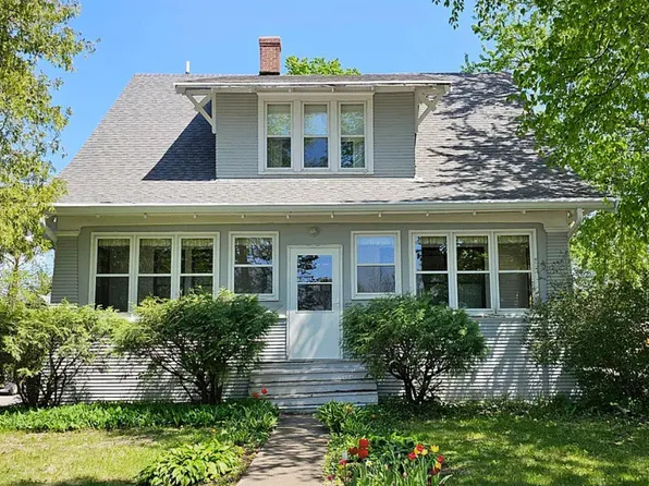 502 Park St S, Fairfax, MN 55332