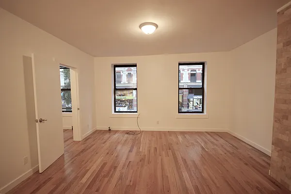 Rented by Aether Property Group | media 3
