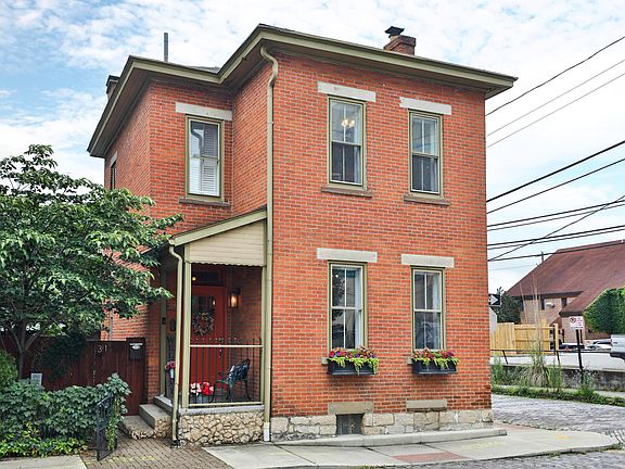2nd image of 31 E Blenkner St