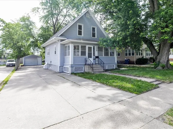 1339 York St, Des Moines, IA 50316