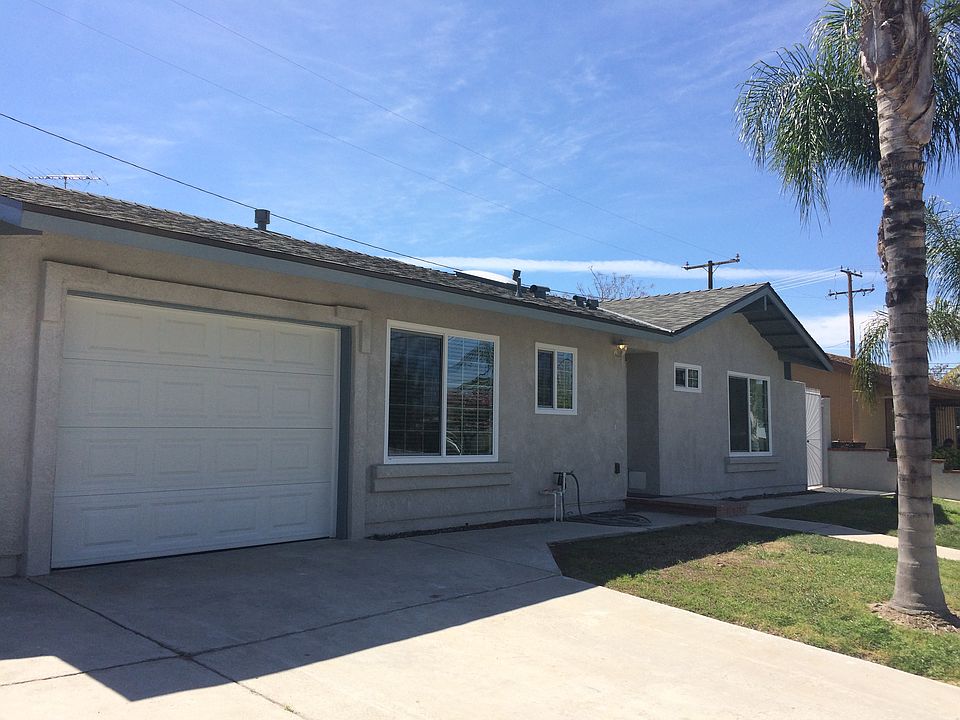 1st image of 318 Santo Dr