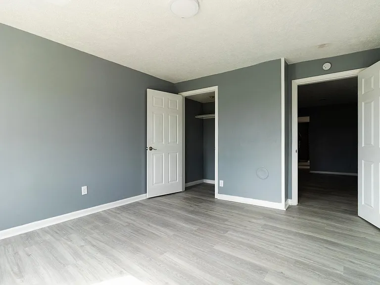 916 Phineas St #2 — Photo 9
