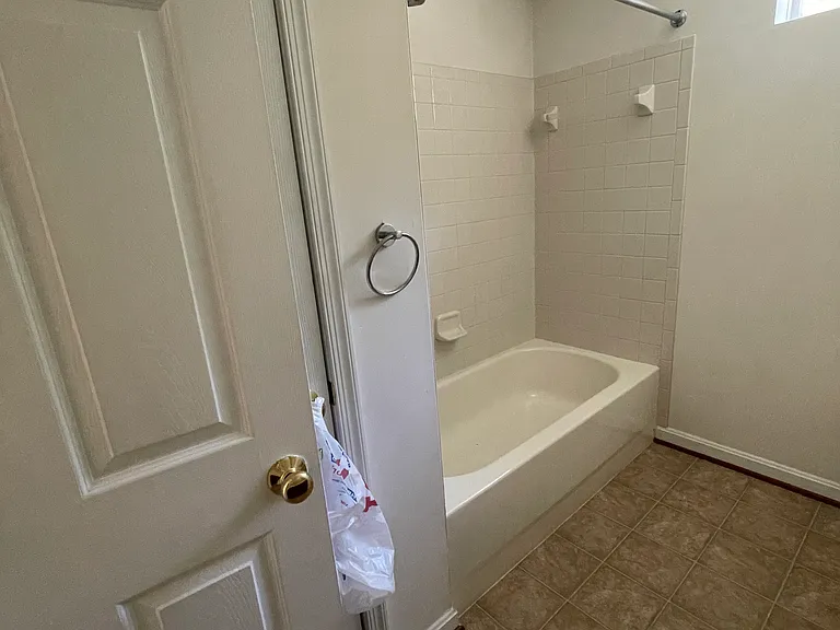 54 Sanctuary Ln — Photo 9