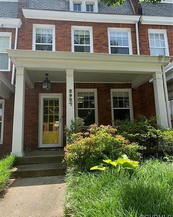 1st image of 2927 W Leigh St