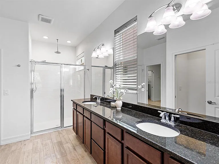4401 Conchfish Ln — Photo 17