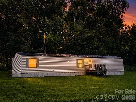 2nd image of 492 Chestnut Mountain Rd
