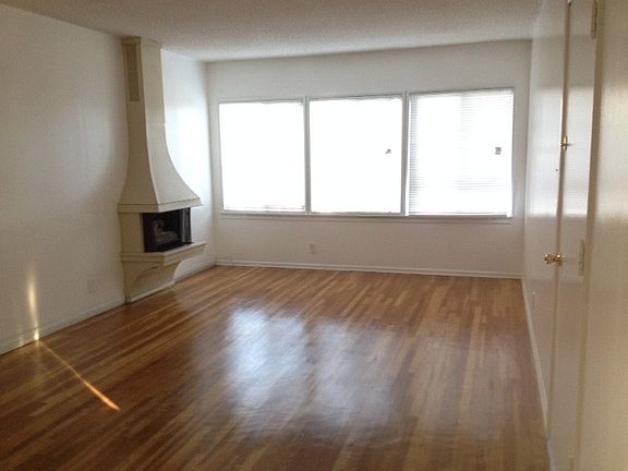 3rd image of 10973 National Blvd