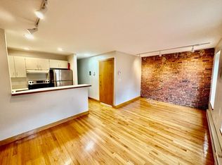 5 Thacher Ct APT 3, Boston, MA 02113