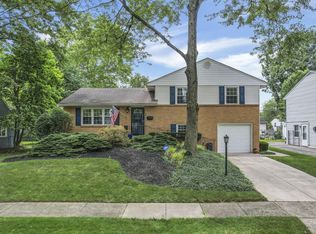4861 Dickens Dr, Columbus, OH