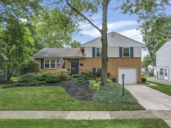 4861 Dickens Dr, Columbus, OH 43227