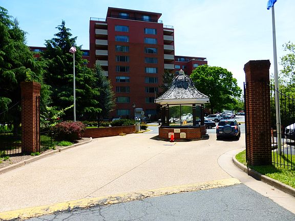 Gated Community with guest parking.