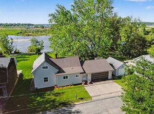 409 Jerumbo St, Manistee, MI 49660