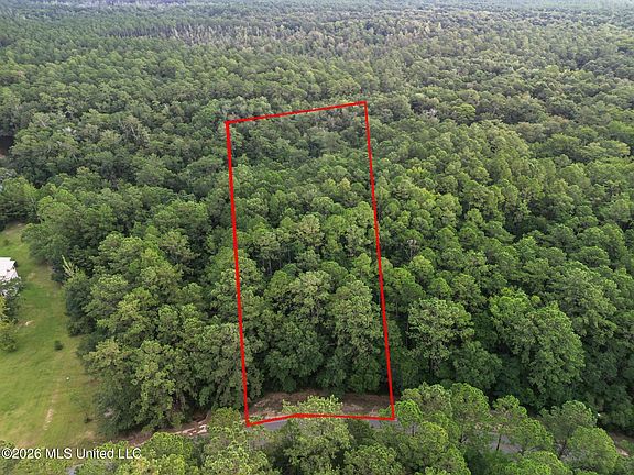 2nd image of Longwood Cir Lot 31