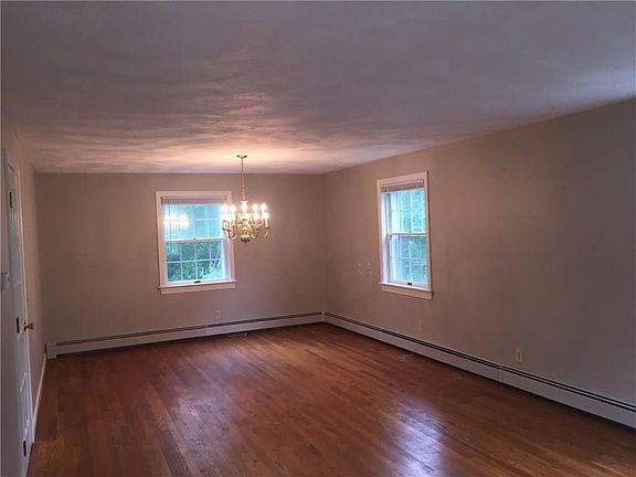 5th image of 71 River Heights Dr