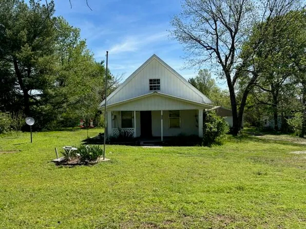 224 S School Street, Goodman, MO 64843