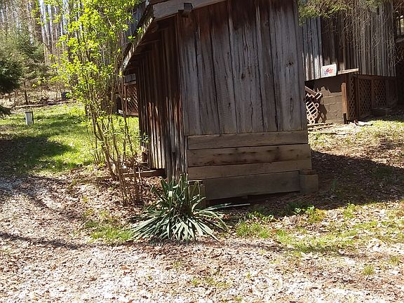 3rd image of 33752 Godrich Dr