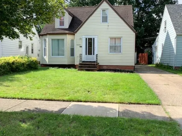 4198 Hinsdale Rd, South Euclid, OH 44121