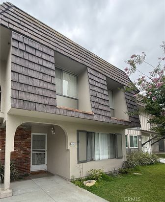 4042 Larwin Ave, Cypress, CA 90630