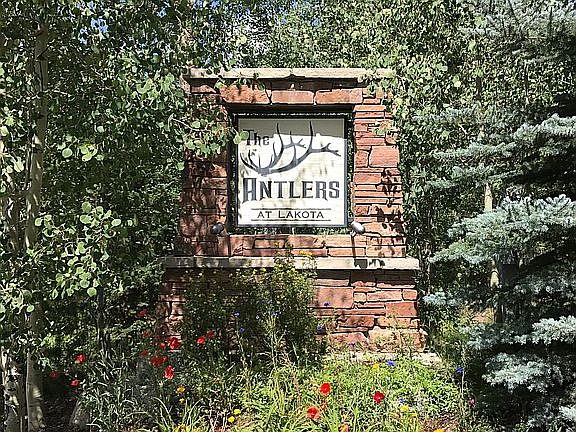 3rd image of 204 Antler Way