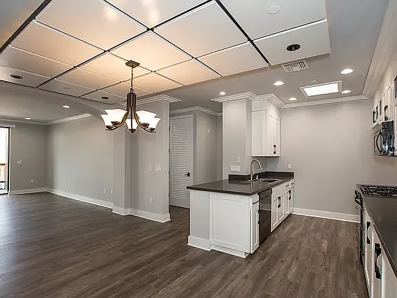 10270 Almayo Ave — Photo 21