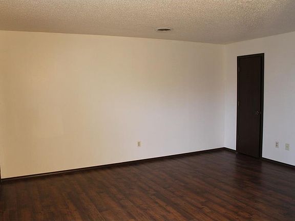 3rd image of 1211 N 12th St