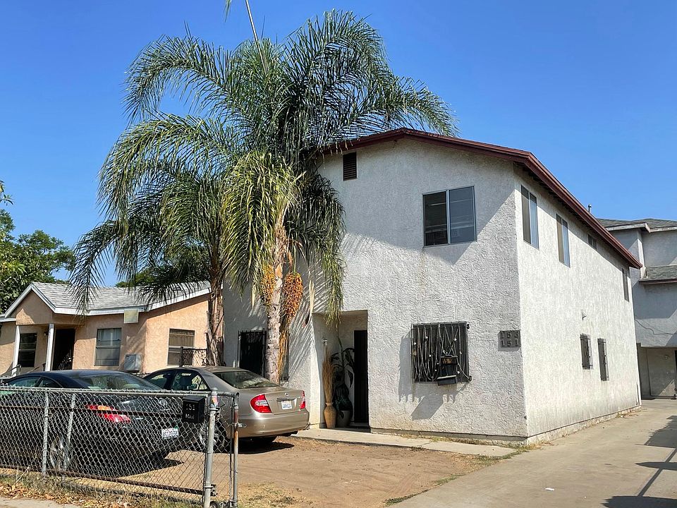 1st image of 153 W 109th Pl