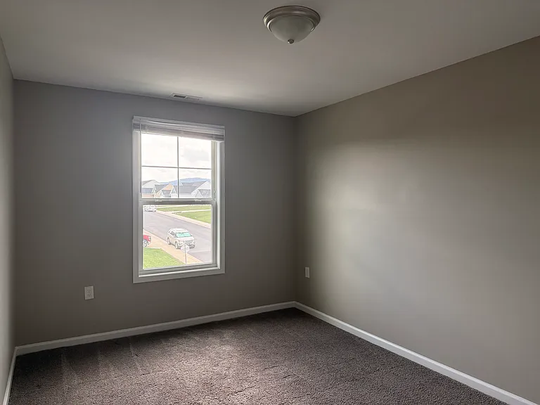 270 Mabdarin Dr — Photo 26