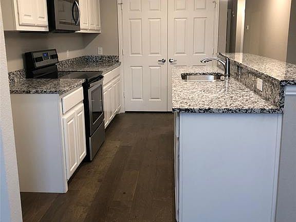 4th image of 291 E Water St