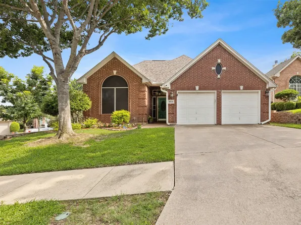 3010 Oak Cove Rd, Arlington, TX 76017