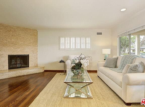 4th image of 10835 Lindblade St