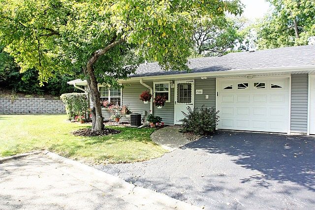 1st image of 7106 Lexington Ln #1