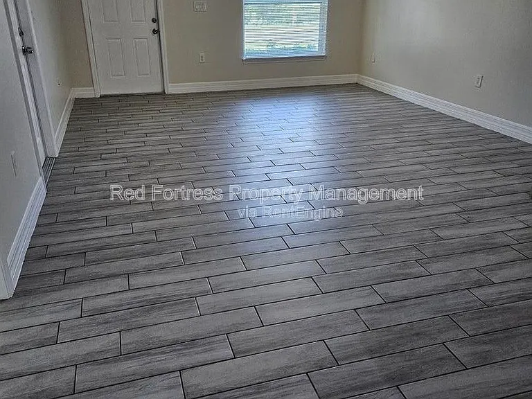 167 Meadow Rd — Photo 2