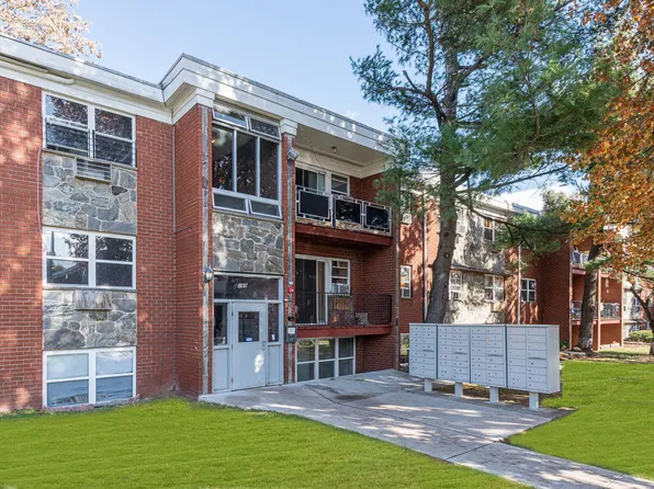 363 Park Ave #17, Orange, NJ 07050