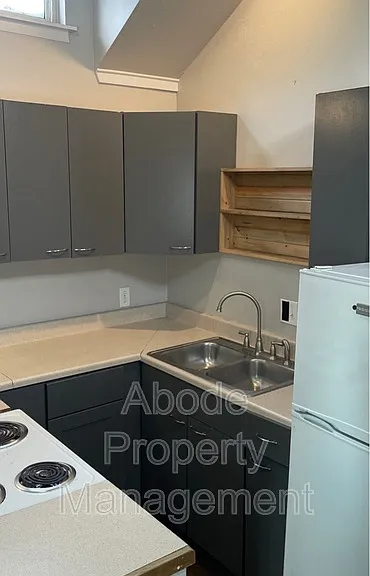 126 S Lincoln Ave #4 — Photo 4