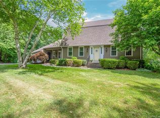 8 Karen Cir, Hebron, CT 06248