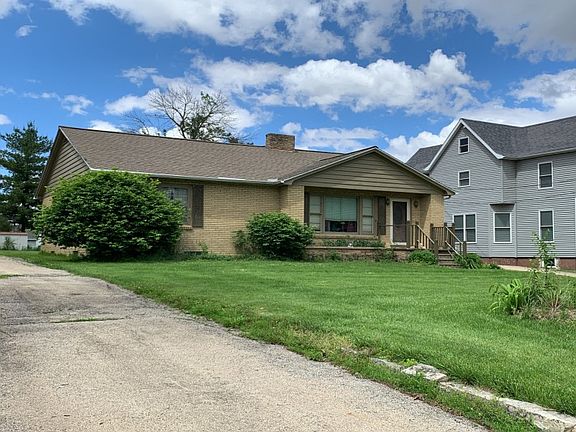 3rd image of 510 E Main St