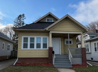 2016 Marquette St, Racine, WI 53402