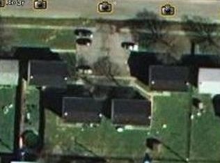 19 Creekside Dr, Cheektowaga, NY 14227