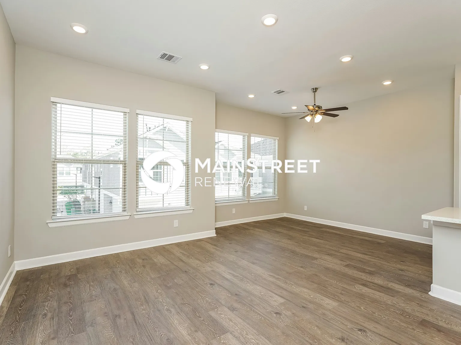 5119 Royal Heath Dr — Photo 3