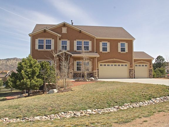 South-facing Treed Lot