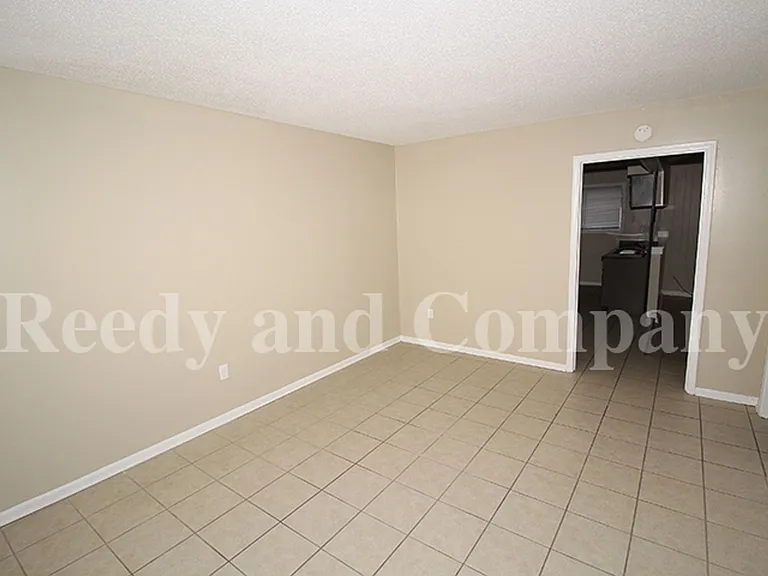 4041 Hitchcock St — Photo 5