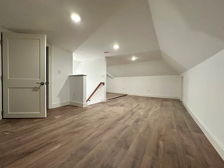 25 Herbert St #2 — Photo 8