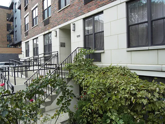 Rented by Nooklyn NYC LLC | media 22