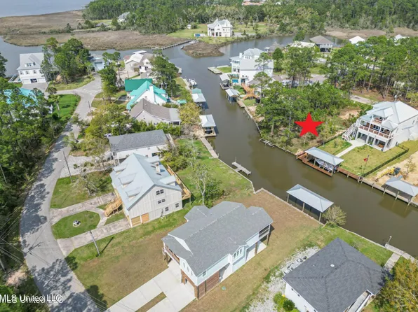 125 Youngswood Loop #14, Pass Christian, MS 39571