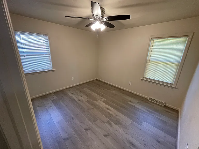604 Clearfield Ave — Photo 13