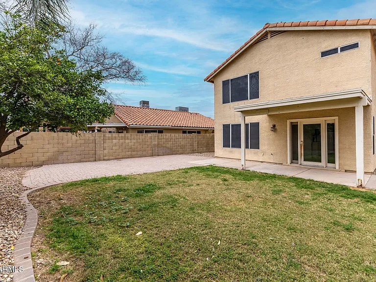 1343 E Angela Dr — Photo 37