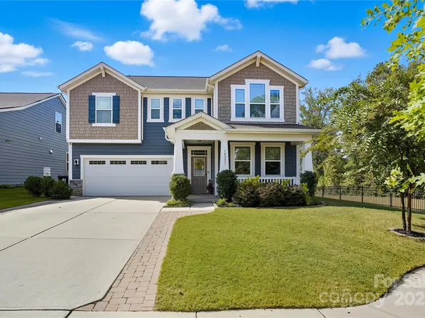 10221 Bluejack Oak Ct, Huntersville, NC 28078