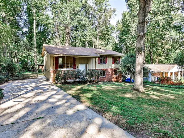 1004 Seville Dr, Clarkston, GA 30021